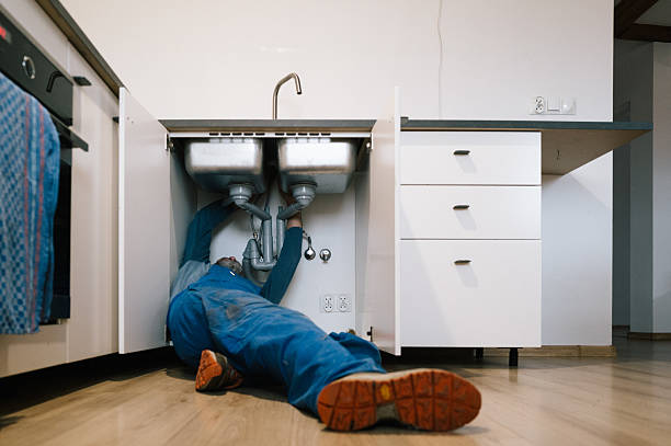 Professional Emergency Plumber technician working in Saint Pauls, NC